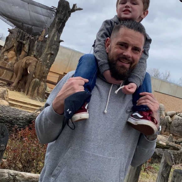 Meet your Posher, Kevin - Picture 1 of 1